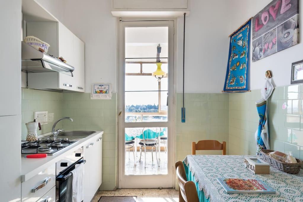 Top Floor Apartment Near Historic Fortino Catane Extérieur photo
