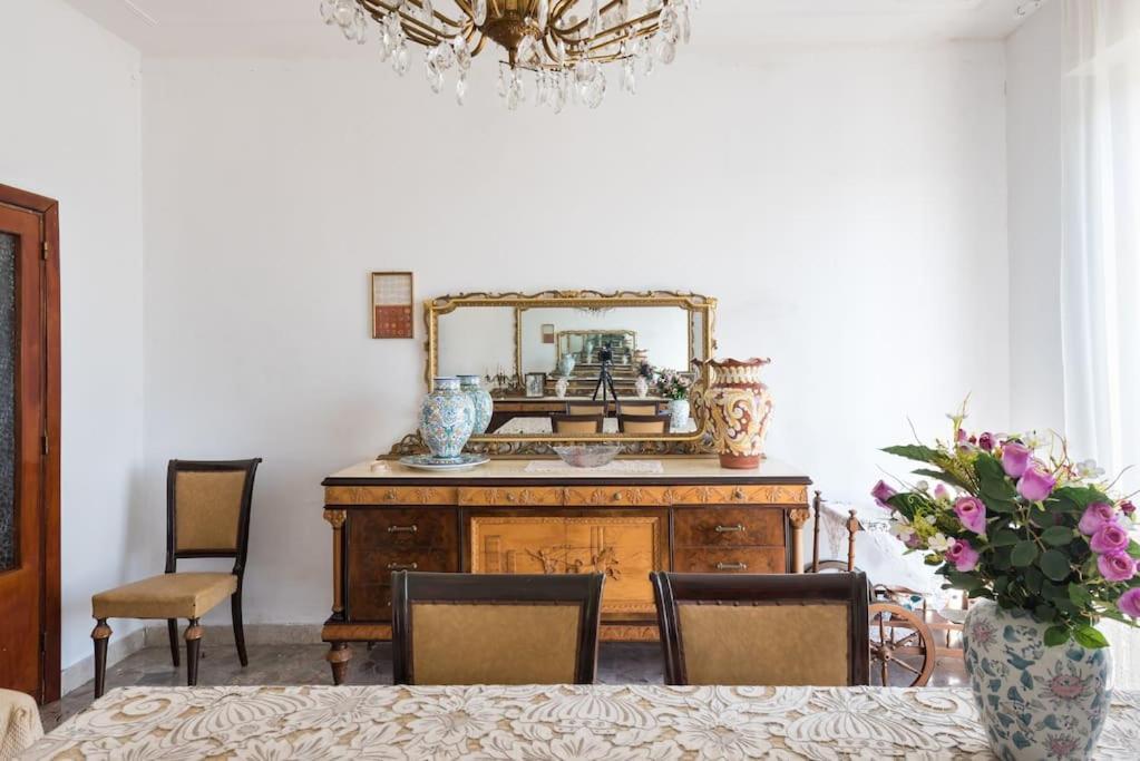 Top Floor Apartment Near Historic Fortino Catane Extérieur photo