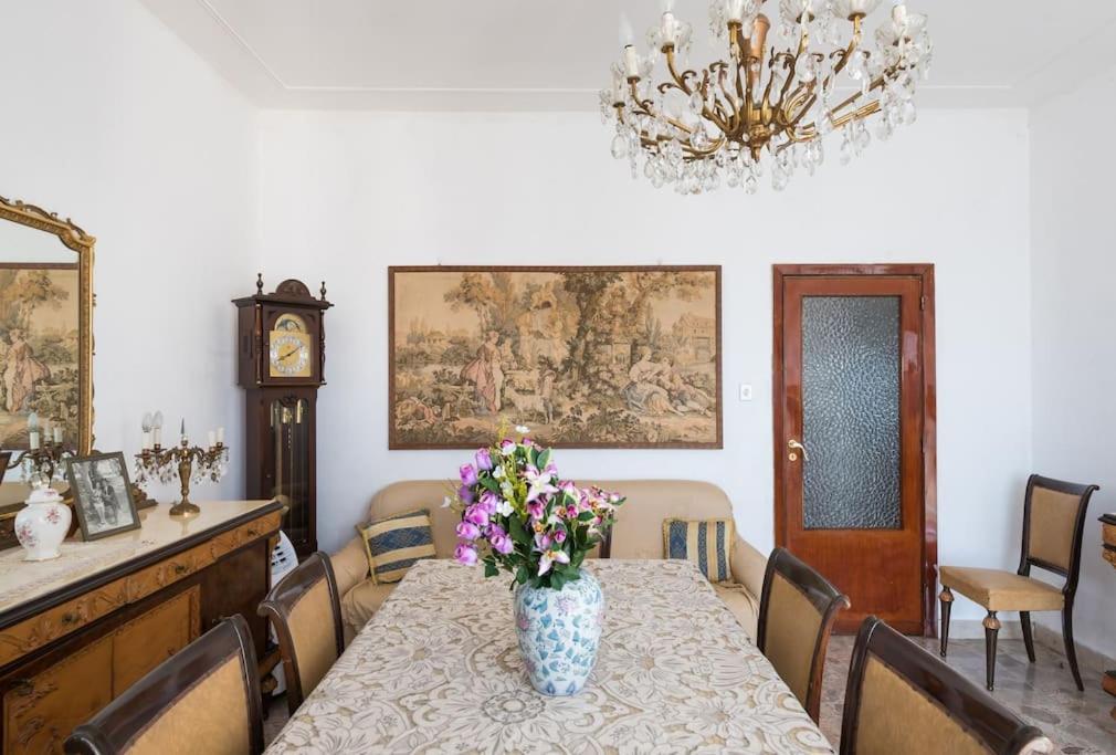 Top Floor Apartment Near Historic Fortino Catane Extérieur photo